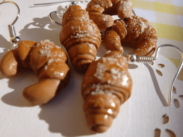 Boucles d'oreilles - Croissants demi lune à la farine