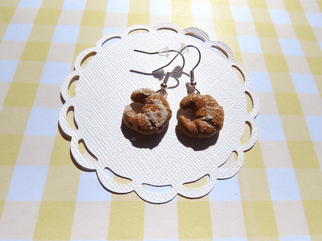Boucles d'oreilles - Croissants demi lune à la farine