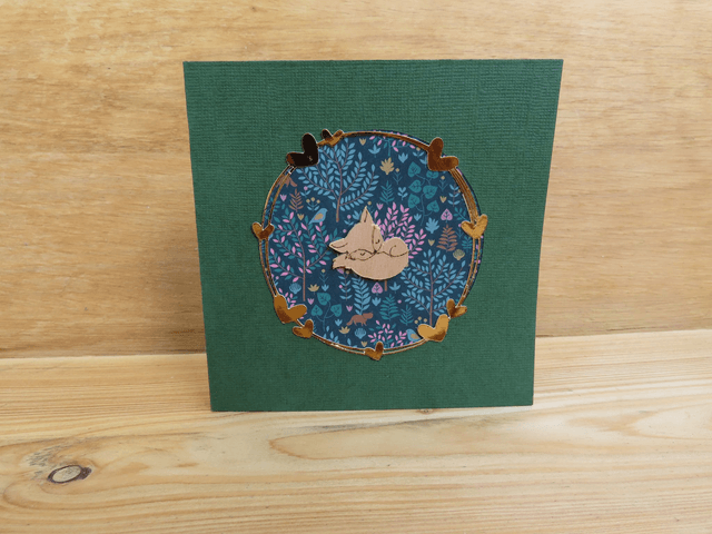 Petites cartes en bois faites main