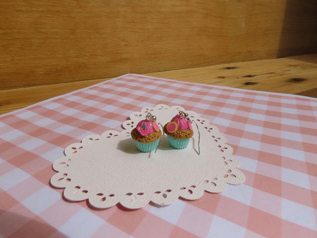 🧁 Boucles d'oreilles - Cupcakes aux framboises
